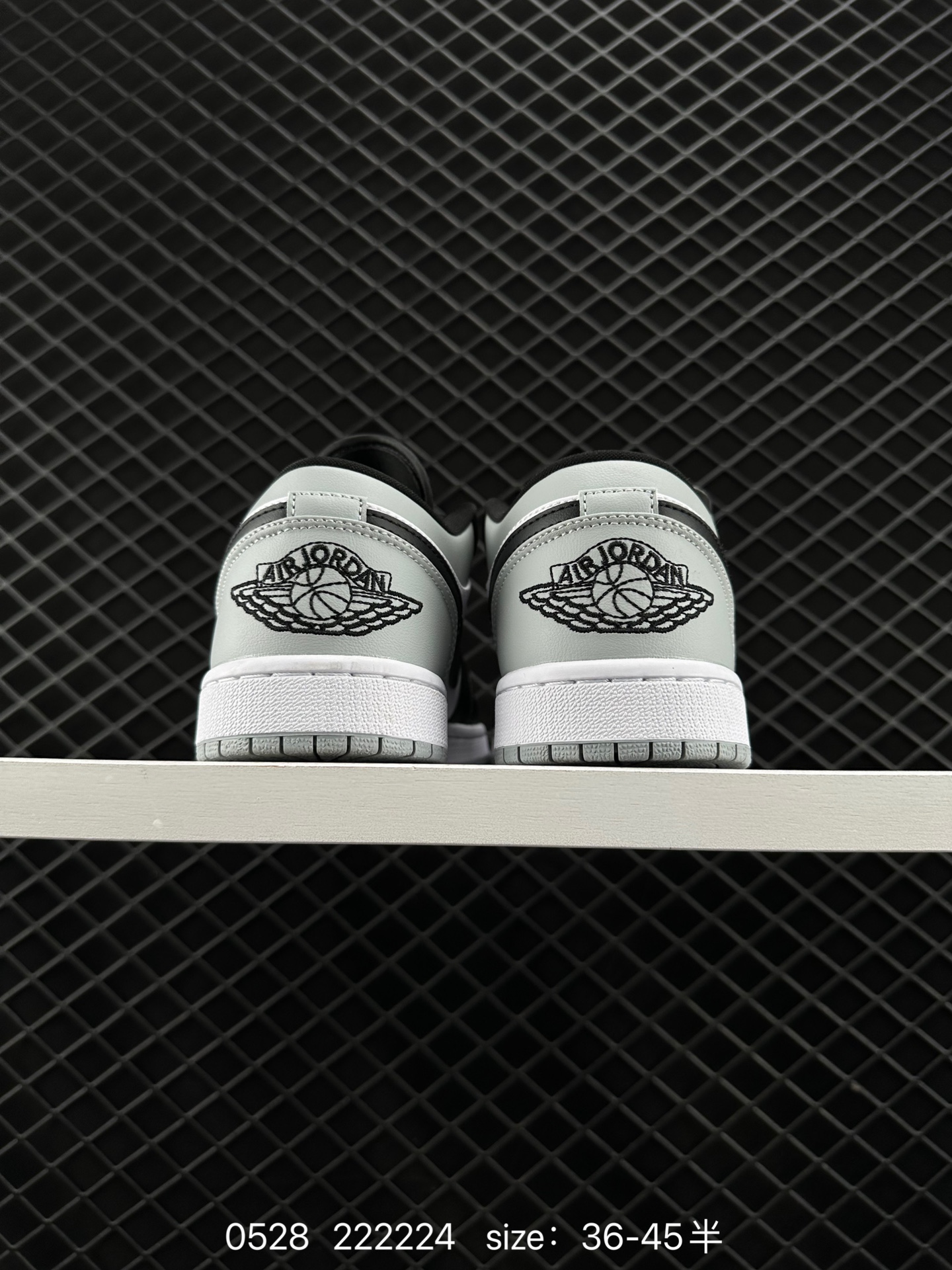 Air Jordan 1 Low AJ1